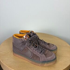 Nike SB Zoom Blazer Mid PRM Plus Plum Eclipse Gum Men's 8 Sporty Athletic Retro